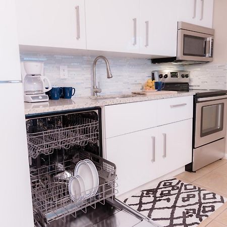 Island House Apartment Ингълууд Екстериор снимка